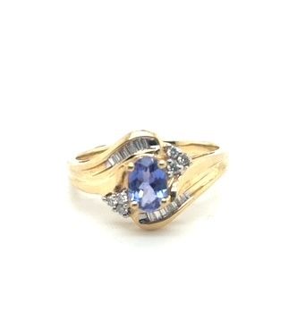 14K yellow gold tanzanite and diamond ring