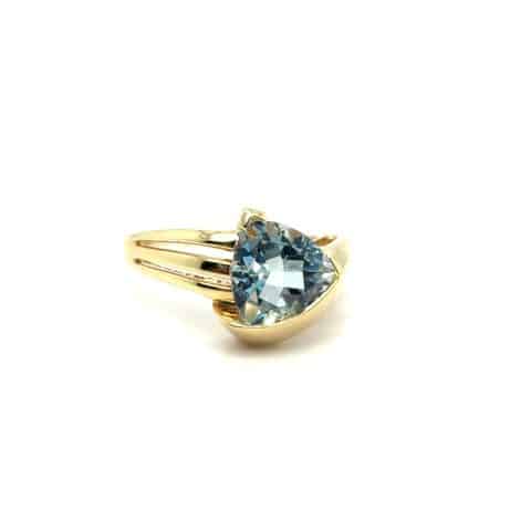 14K yellow gold aquamarine ring, approx. 3 ct center stone, Hong Kong manufacture, size 10, 5.1 grams