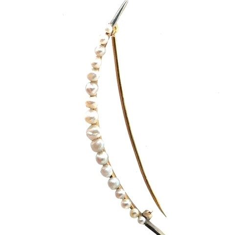 14K yellow gold graduating seed pearl crescent moon brooch, Victorian era, love token or bridal gift, pin back closure, natural seed pearls along inner crescent curve