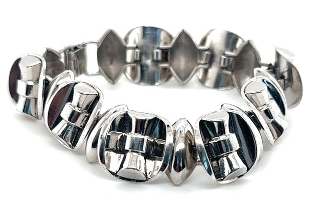 Sterling silver stylized bow link bracelet, Retro, 7.25 inches