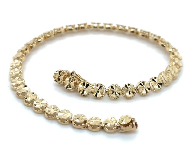 14K yellow gold diamond-cut disc link bracelet by Beverly Hills Gold, uniform starburst-faceted round disc links, box clasp, 8.25" length, 7.5 grams, contemporary