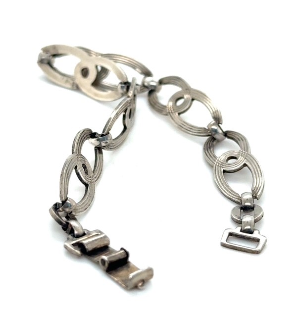 lightbox clasp
