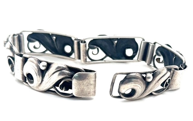 lightbox clasp
