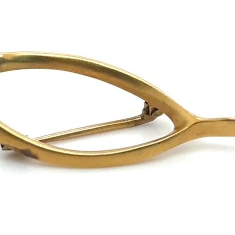 10K yellow gold figural wishbone brooch, satin finish, pin back with safety catch, Edwardian era good luck sweetheart token, early 20th century