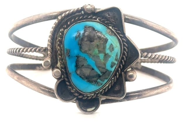 Sterling silver vintage Navajo style turquoise cuff bracelet, 1940s-1960s