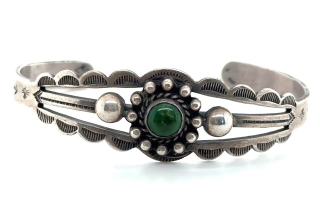 Sterling silver Navajo green turquoise cuff bracelet, 1920s-1940s, 6 inch