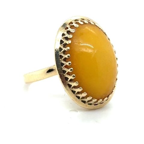 14K yellow gold butterscotch Baltic amber cabochon ring